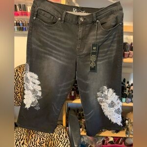 DG2 wide leg gaucho cropped jeans.